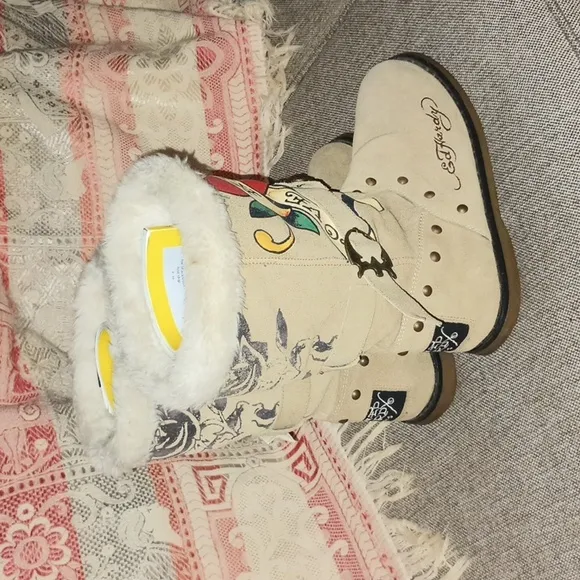 Ed Hardy Size 7 Boots Suede And Faux Fur  &quot;Love Kills Slowly&quot;
