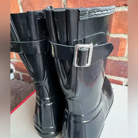 EEUC Short Adjustable Hunter Black Rain Boots, Black Gloss, Size 9