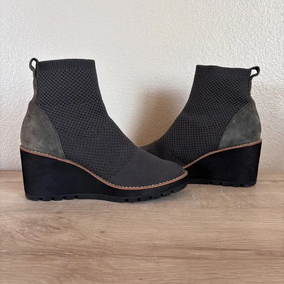 Eileen Fisher London Stretch Knit Wedge Booties in Graphite Size 6.5