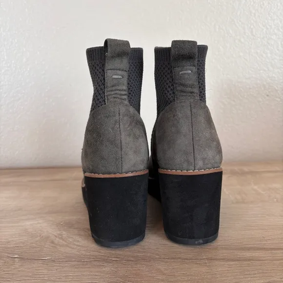 Eileen Fisher London Stretch Knit Wedge Booties in Graphite Size 6.5