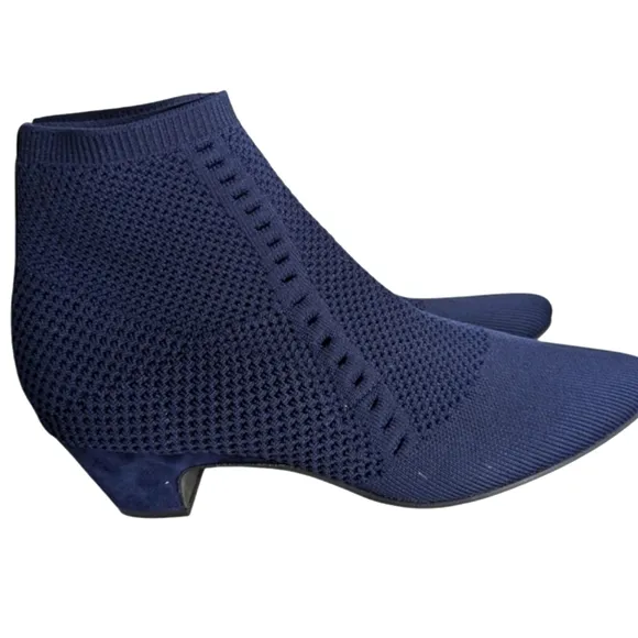 Eileen Fisher Purl Navy Sock Bootie..... Size 10