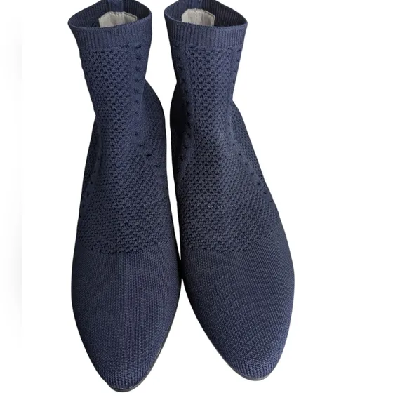 Eileen Fisher Purl Navy Sock Bootie..... Size 10