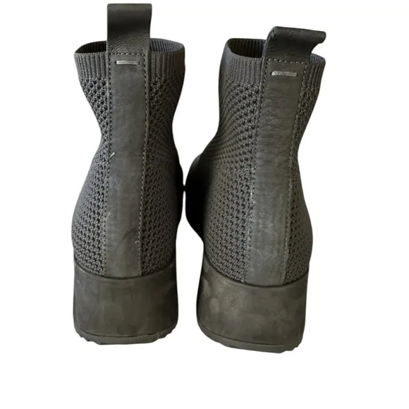 Eileen Fisher Women Platform Mars Graphite Black Boots Size 8 comfy minimalist