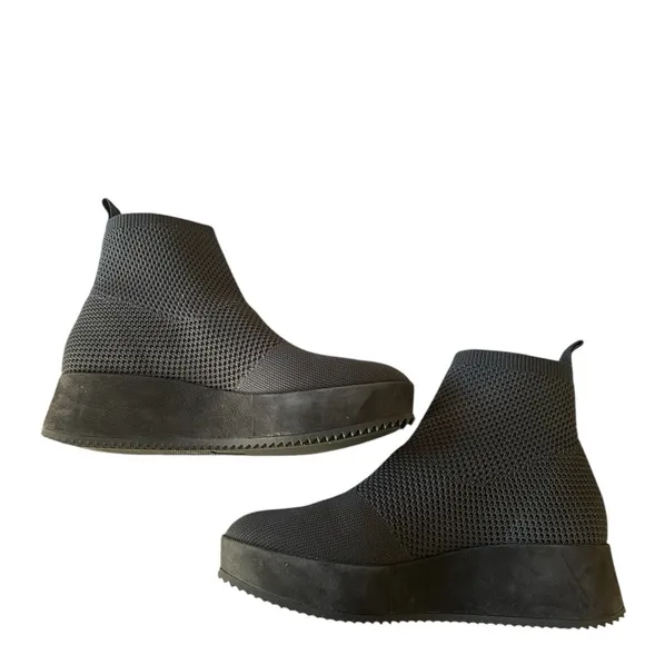 Eileen Fisher Women Platform Mars Graphite Black Boots Size 8 comfy minimalist