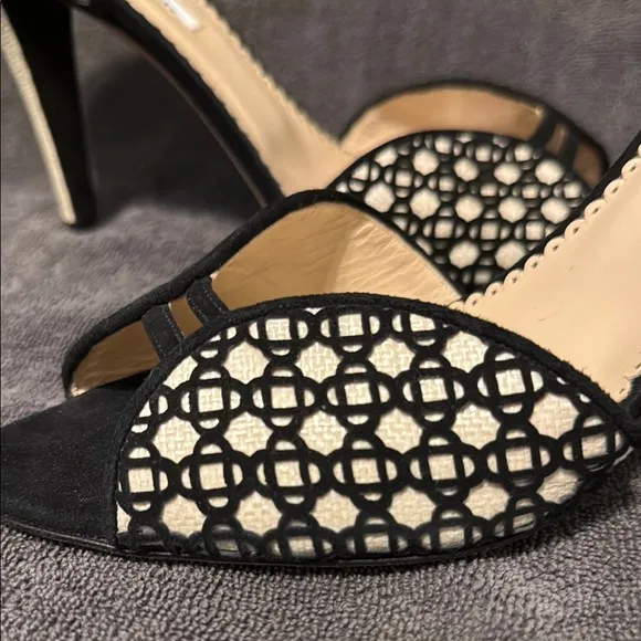 Elegant Black and Cream Women's Heels
