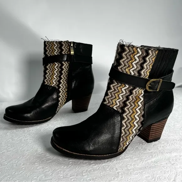 Elite by Corkys Marta Womens 7 Black Leather Print Textile Booties Ankle Boots