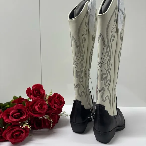 🤠EMBROIDERED WESTERN BOOTS