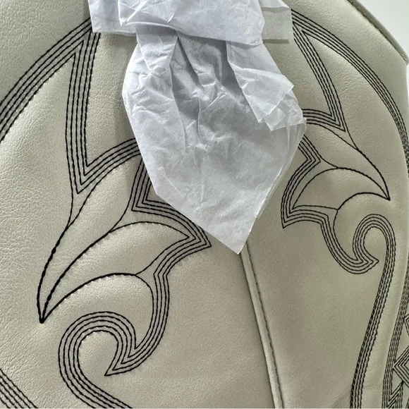 🤠EMBROIDERED WESTERN BOOTS