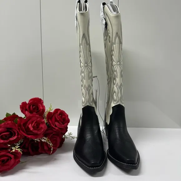 🤠EMBROIDERED WESTERN BOOTS