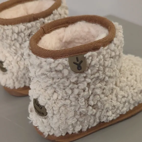 EMU Australia Kids Wallaby Mini Teddy Deluxe Wool EMU Boots size 8