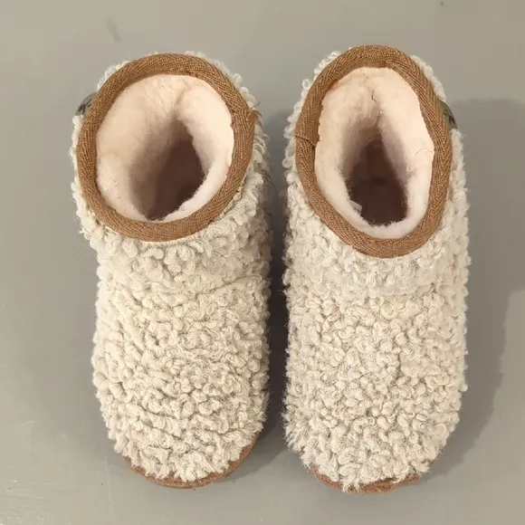 EMU Australia Kids Wallaby Mini Teddy Deluxe Wool EMU Boots size 8