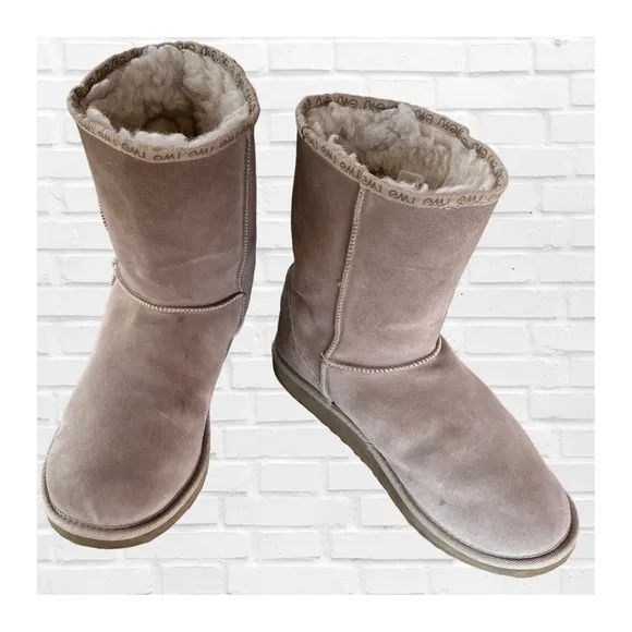 Emu’s Sheepskin Classic Short Boot Unisex Mens’ Size 11 Women’s Size 12 EUC