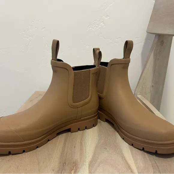 Everlane Rain Boots Womens 8 Chelsea Tawny Brown Rubber Slip on Heavy Anti Slip
