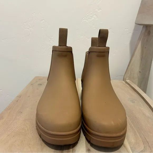 Everlane Rain Boots Womens 8 Chelsea Tawny Brown Rubber Slip on Heavy Anti Slip