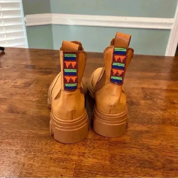 Farm Rio Anthropologie Lug Sole Chelsea Boot tan size 6