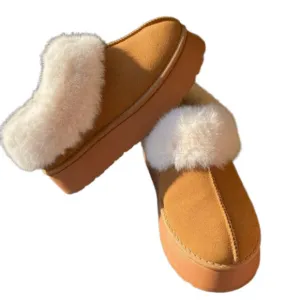 Faux Fur Mini Slipper Platform Boots in Chestnut Brown Women’s size 37 / US 6.5