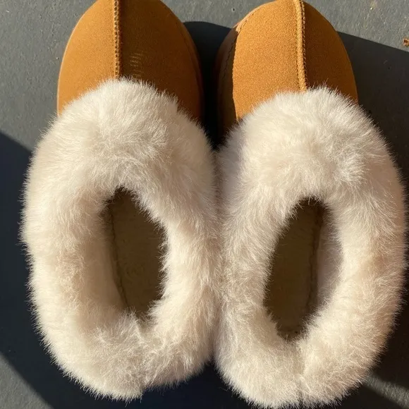 Faux Fur Mini Slipper Platform Boots in Chestnut Brown Women’s size 37 / US 6.5