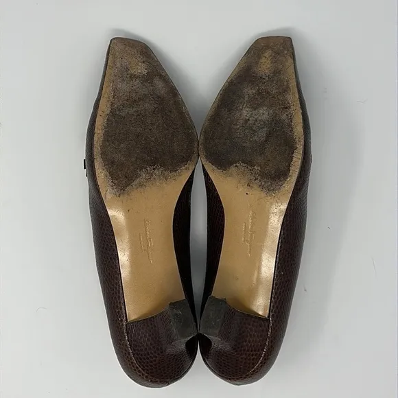 Ferragamo Brown Miista Leather Embossed Pumps Heels Size 9