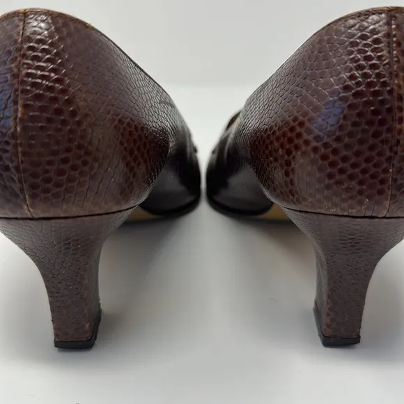 Ferragamo Brown Miista Leather Embossed Pumps Heels Size 9