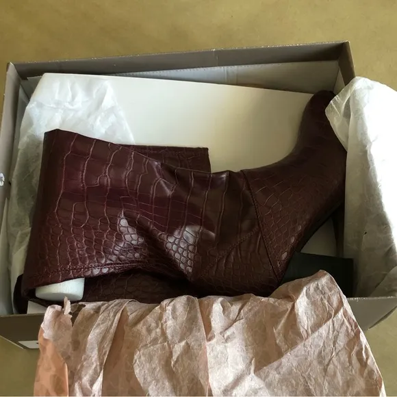 Franco Sarto Tribute Hight Shaft Multiberry Boots Size 7