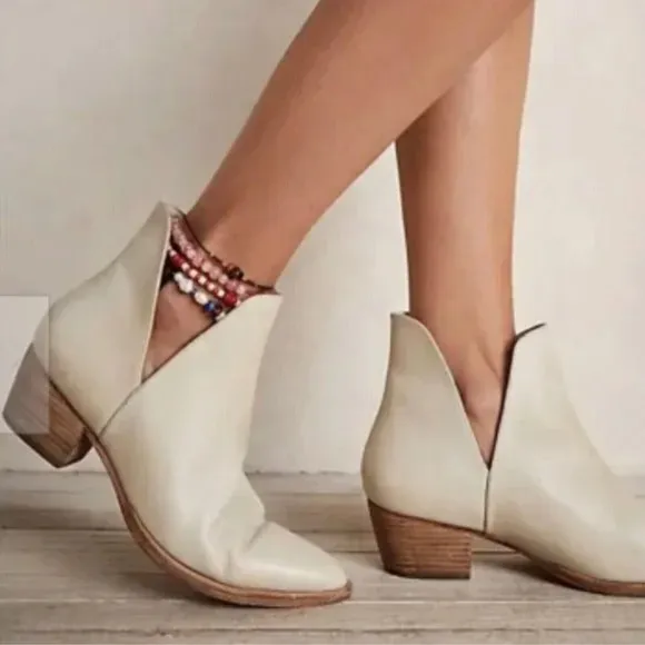 Free People Charm Double V Ankle Boot Ecru/Bone Leather Size 39.5/ US 9.…
