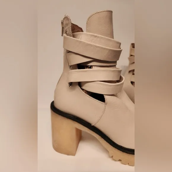 Free People Jesse Women's Cutout Boots In Ivory Size 8.5/39