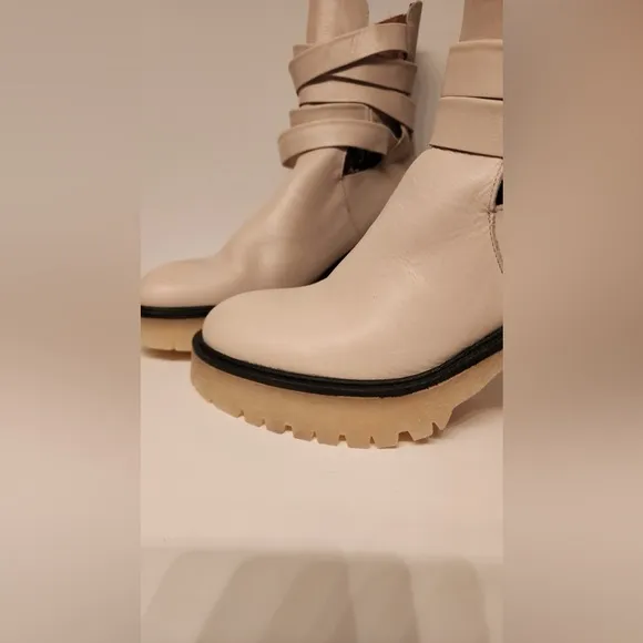 Free People Jesse Women's Cutout Boots In Ivory Size 8.5/39