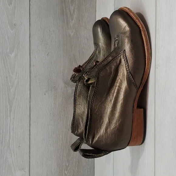 Free People Jim Barnier Womens Boho Leather Moto Heels shoes sz 9.5 USA