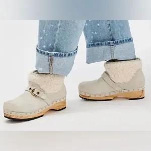 Free People Oak Clog Boots Dusty Bunny Sz 7.5