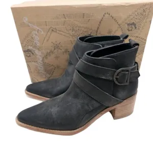 FREE POEPLE Back Loop Ankle Leather Boots Washed Black Distressed Size 36 - US 6