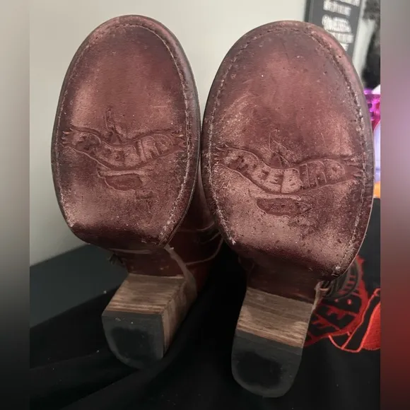 FREEBIRD BARCLAY SZ 6 EUC