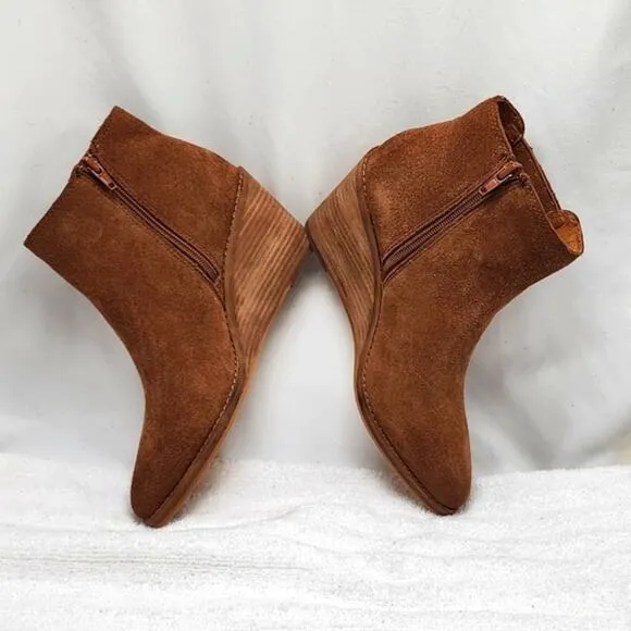 FRYE &amp; CO. KAYE CHELSEA WEDGE ZIPPER ANKLE BOOTIES SIZE 7 NWOB CUTE😍