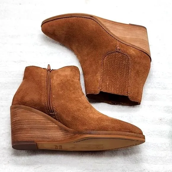 FRYE &amp; CO. KAYE CHELSEA WEDGE ZIPPER ANKLE BOOTIES SIZE 7 NWOB CUTE😍