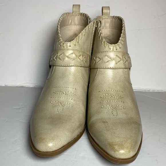 Frye &amp; Co Women's Cream Palma Stacked Heel Faux Leather Ankle Boots