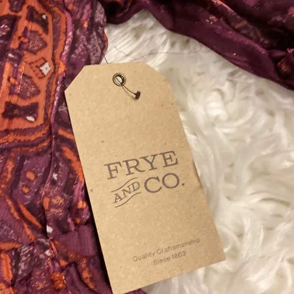 FRYE AND CO DRESS SIZE M BRAND NEW PERFECT WITH FRYE BOOTS LONG SLEEVES