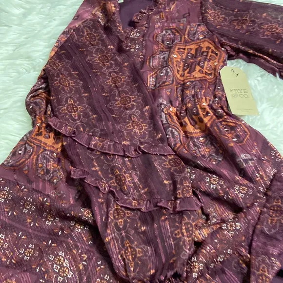 FRYE AND CO DRESS SIZE M BRAND NEW PERFECT WITH FRYE BOOTS LONG SLEEVES