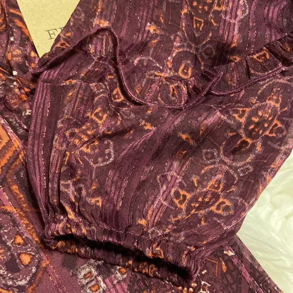 FRYE AND CO DRESS SIZE M BRAND NEW PERFECT WITH FRYE BOOTS LONG SLEEVES