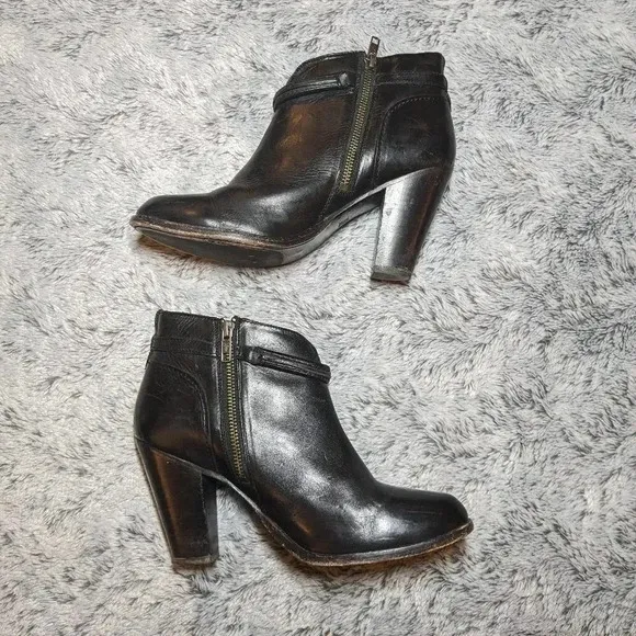 Frye Black Ankle Booties Heel Jenny Leather Zipper Equestrian 8.5