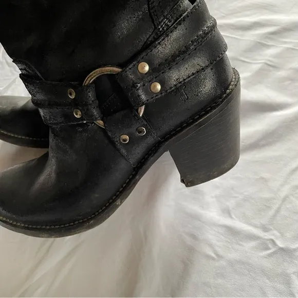 Frye Carmen Harness Short Boots in dusty black