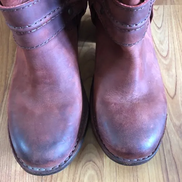 Frye Carmen Short Boot