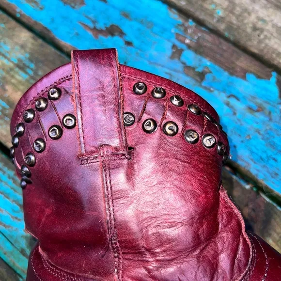 FRYE Diana Cut Stud Short Western Leather Ankle Boots