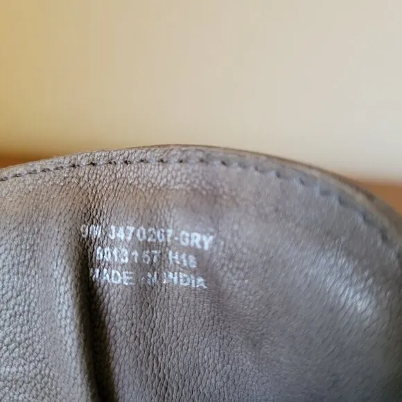 Frye Kelly front-zip bootie in grey leather, size 9M