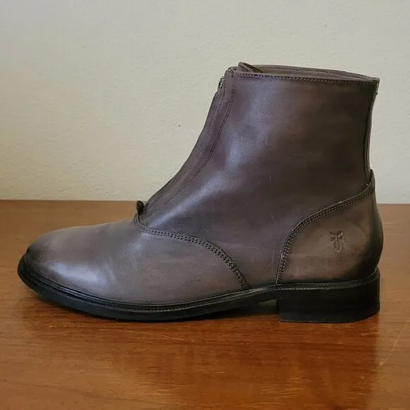 Frye Kelly front-zip bootie in grey leather, size 9M