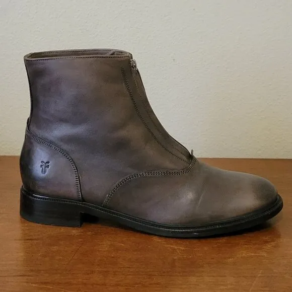 Frye Kelly front-zip bootie in grey leather, size 9M