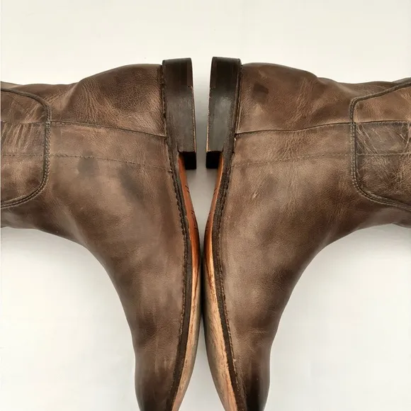 FRYE KNEE HIGH WESTERN ANTIQUED ITALIAN LEATHER TAUPE RIDING BOOTS  SZ 9.5