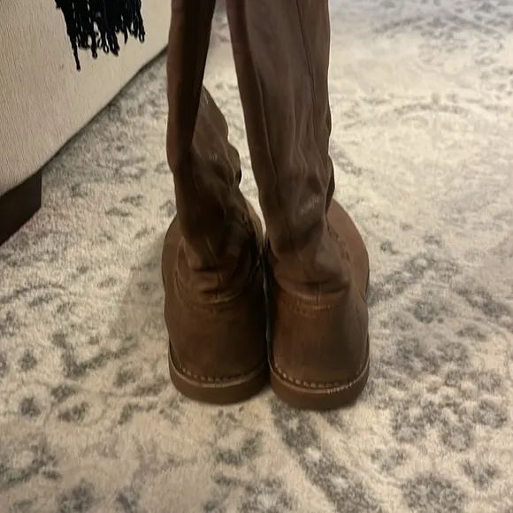 Frye leather pull on riding boots brown