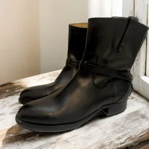 Frye Lindsay Plate Black Leather Short Ankle Harness Boots Size 5.5