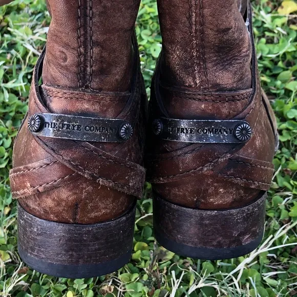 FRYE LINDSEY SHORT BOOTS