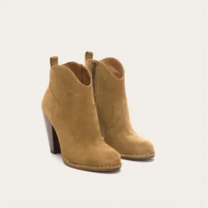 Frye Madeline Short In Cashew Brown Ankle Boots