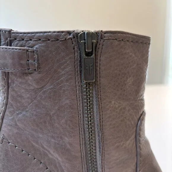 Frye Marissa Women's Gray Leather Zip Up Ankle Bootie Heels Style 3476922 Size 7